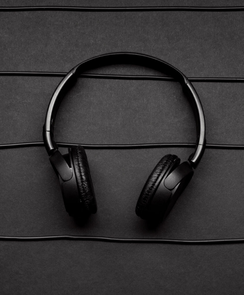 Bluetooth Speakers, Headsets & Soundbars 972 x 1176