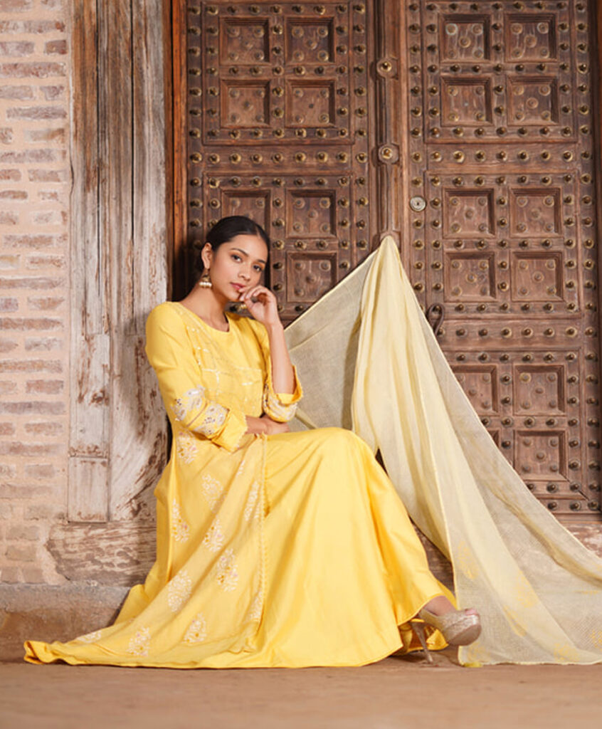 Fashion Catalog & Lookbook Shoots 972 x 1176